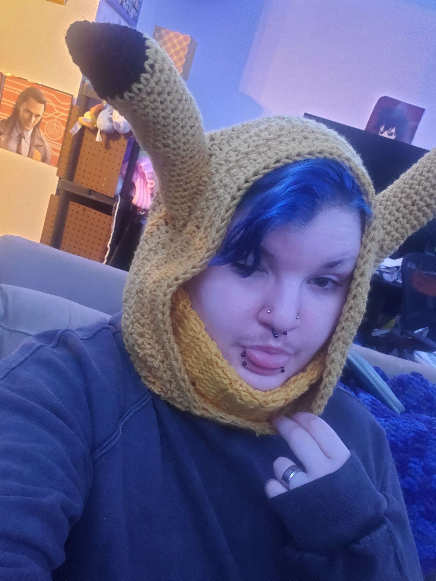 Electric Mouse Hooded Cowl!