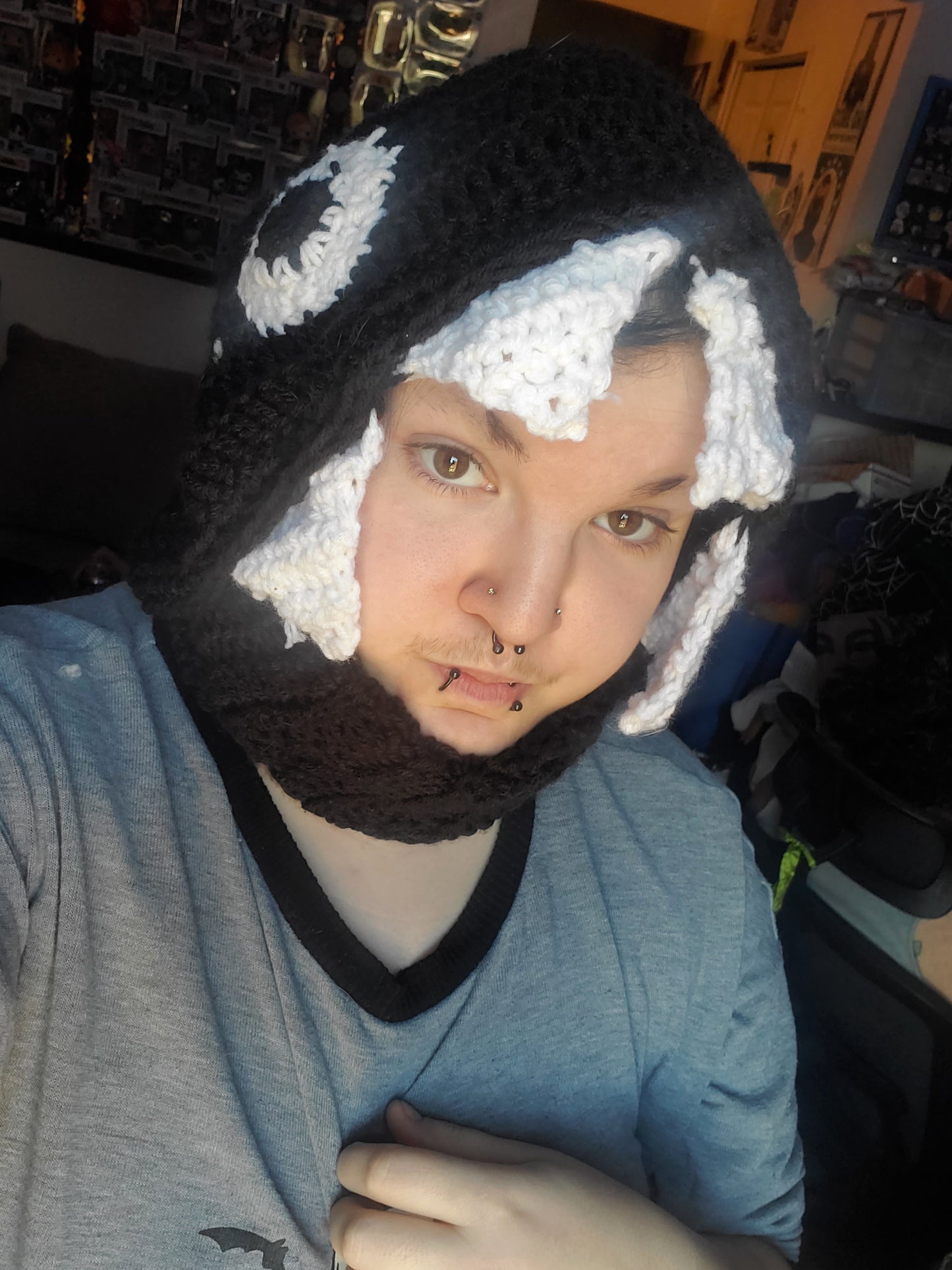 Bitty chain Ball Hooded Cowl